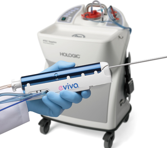 Sistema di Biopsia Mammaria Eviva® Hologic su sfondo bianco