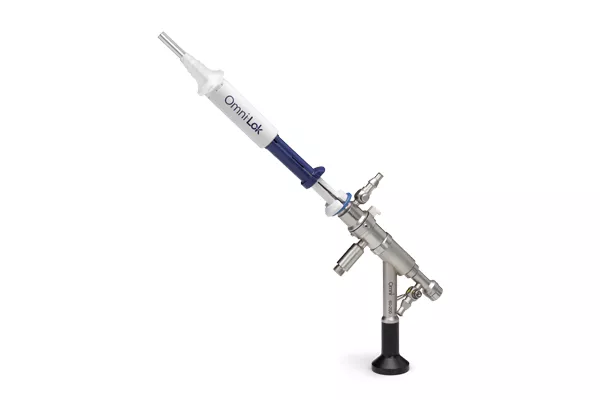 Sistema di Tenuta Cervicale Omni® Lok su sfondo bianco