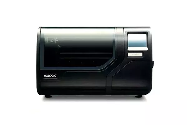 ThinPrep 5000 Processor Hologic su sfondo bianco